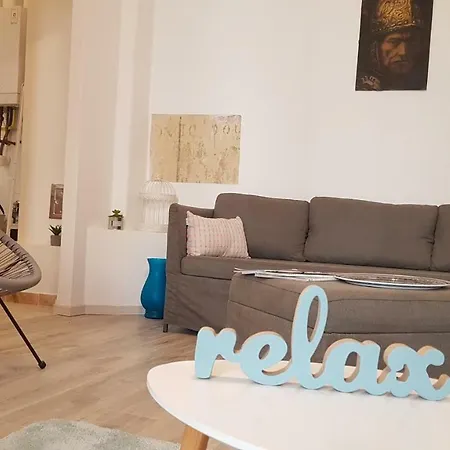 Elokapu アパート ショプロン