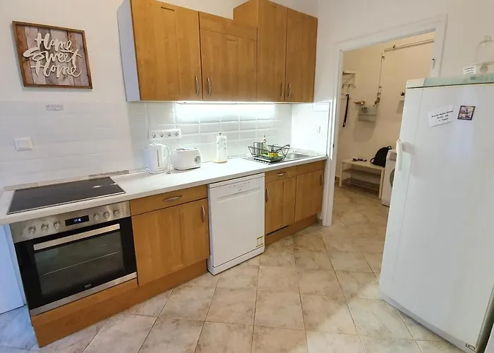 Előkapu Apartman